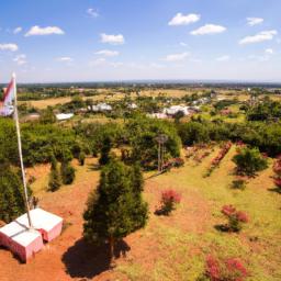 Areguá erstrahlt in vollem Glanz: Aufgenommen mit einem Weitwinkelobjektiv direkt vor dieser atemberaubenden Sehenswürdigkeit in Paraguay