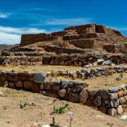 Qohaito Archaeological Site erstrahlt in vollem Glanz: Aufgenommen mit einem Weitwinkelobjektiv direkt vor dieser atemberaubenden Sehenswürdigkeit in Eritrea