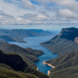 Gorda Peak National Park erstrahlt in vollem Glanz: Aufgenommen mit einem Weitwinkelobjektiv direkt vor dieser atemberaubenden Sehenswürdigkeit in Britische Jungferninseln