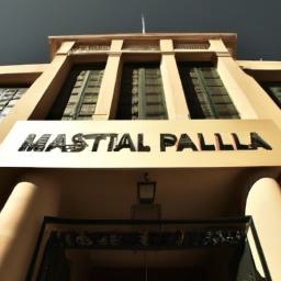 Malta Postal Museum erstrahlt in vollem Glanz: Aufgenommen mit einem Weitwinkelobjektiv direkt vor dieser atemberaubenden Sehenswürdigkeit in Valetta