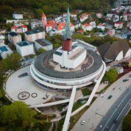 Teatro Sauto erstrahlt in vollem Glanz: Aufgenommen mit einem Weitwinkelobjektiv direkt vor dieser atemberaubenden Sehenswürdigkeit in Matanzas