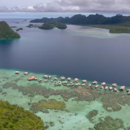 Vaiaku Lagi Hotel erstrahlt in vollem Glanz: Aufgenommen mit einem Weitwinkelobjektiv direkt vor dieser atemberaubenden Sehenswürdigkeit in Tuvalu